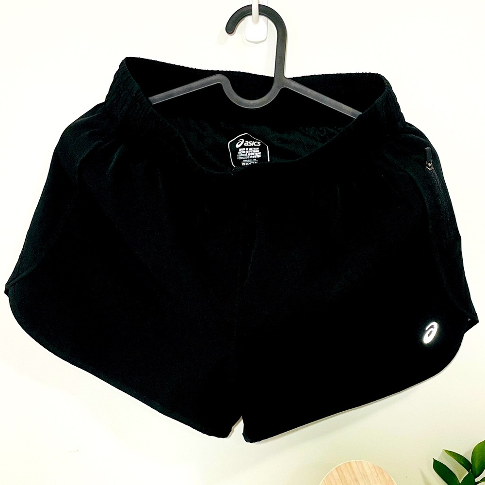 Asics Women 2 in 1 Shorts XS